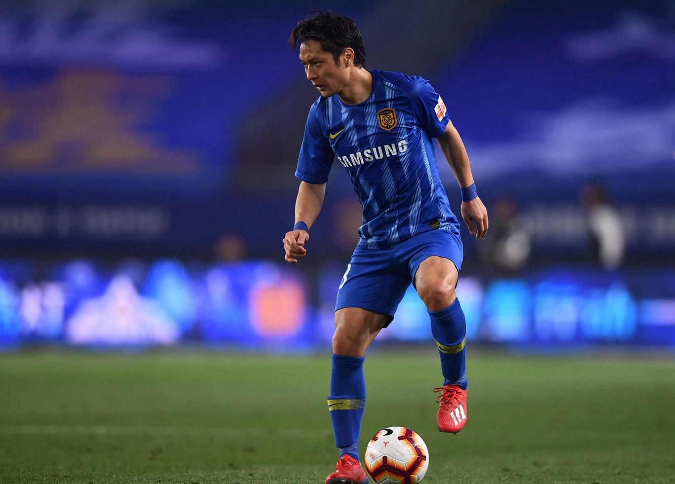 肖若腾赛点兑现，波尔图淘汰上海申花晋级四强，主帅激动落泪的简单介绍